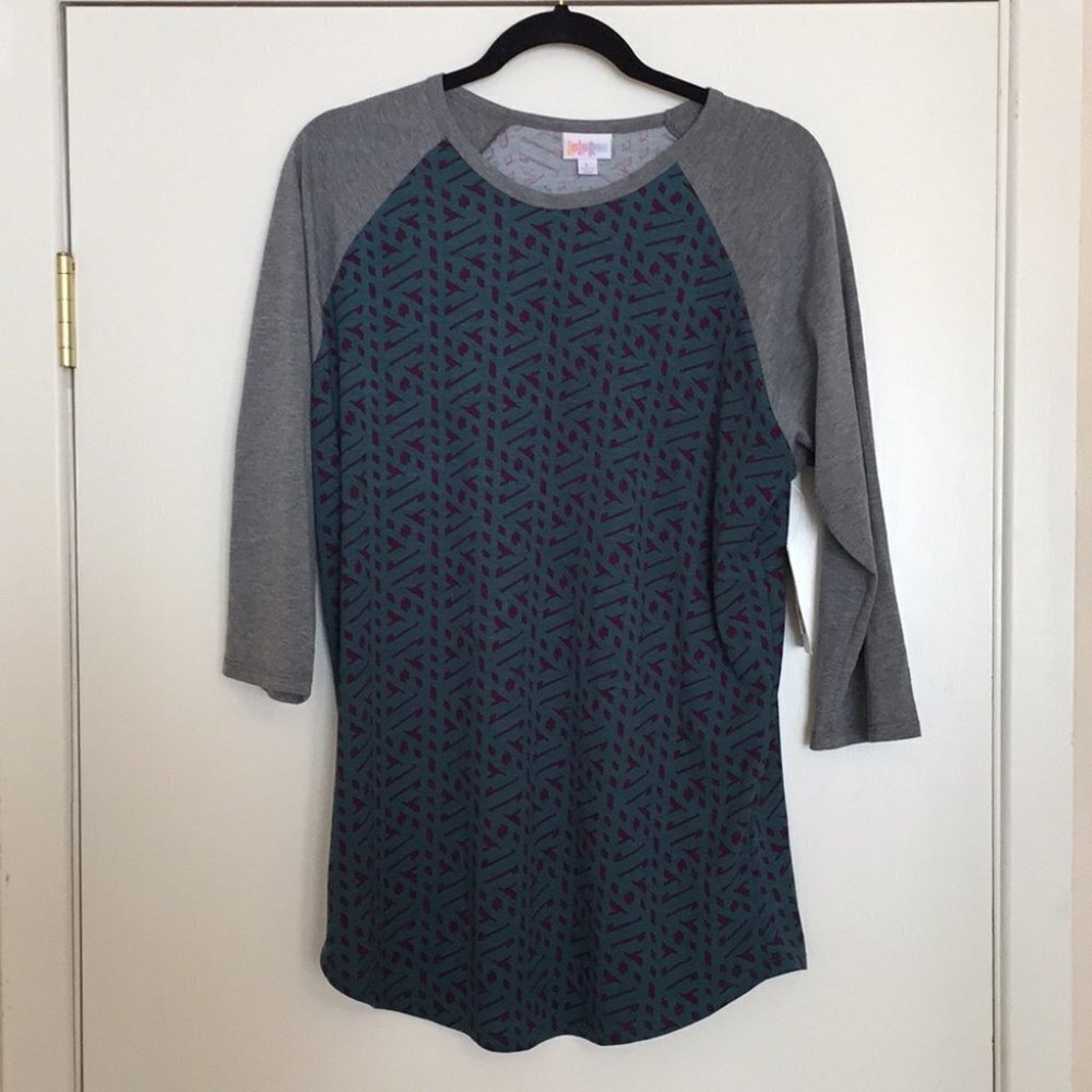L LuLaRoe Randy Tee